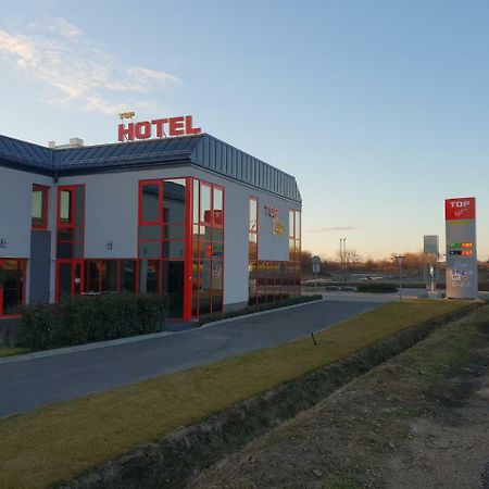 Top Hotel Vertesszolos Buitenkant foto
